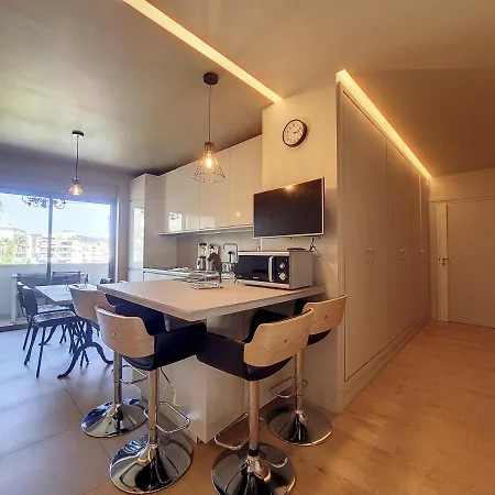 Nestor&jeeves - Fleurs Terrasse - 3 アパート *